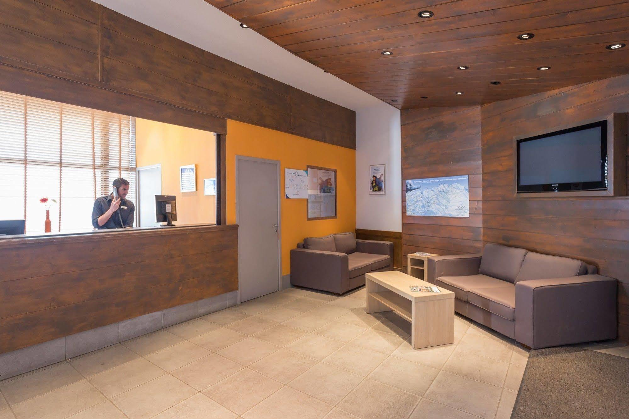 לה טניה Residence Pierre & Vacances Le Britania מראה חיצוני תמונה